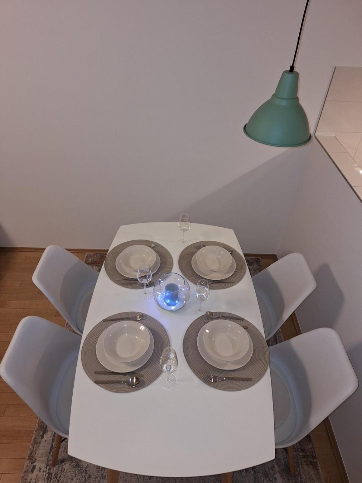 Apartman Lory, Zagreb, Downtown, With Own Parking In The Garage ภายนอก รูปภาพ