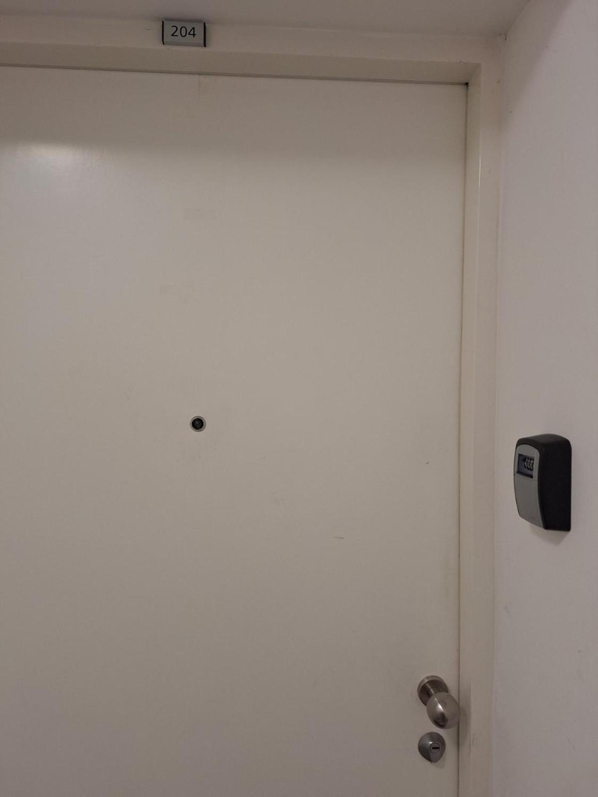 Apartman Lory, Zagreb, Downtown, With Own Parking In The Garage ภายนอก รูปภาพ