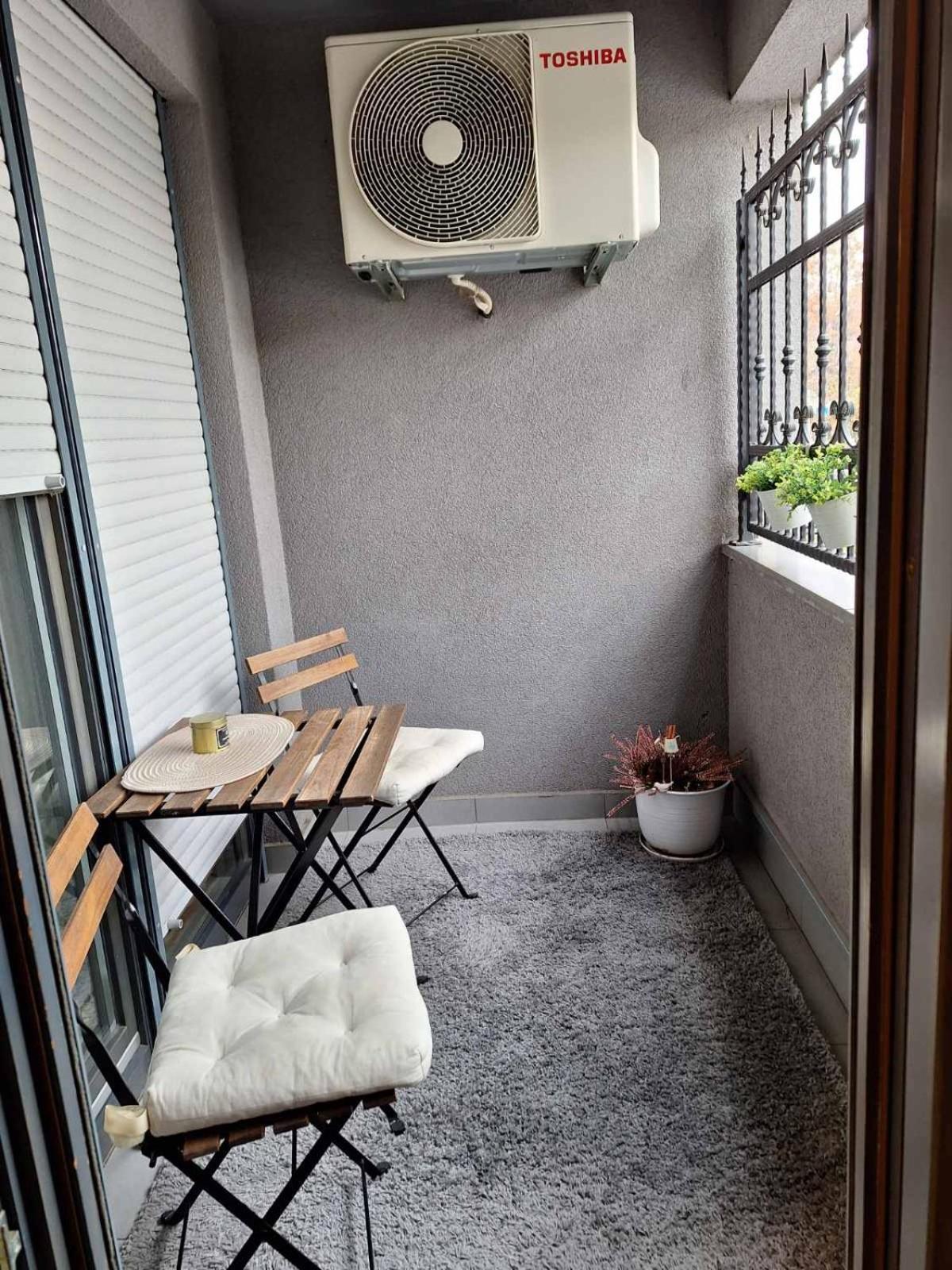 Apartman Lory, Zagreb, Downtown, With Own Parking In The Garage ภายนอก รูปภาพ