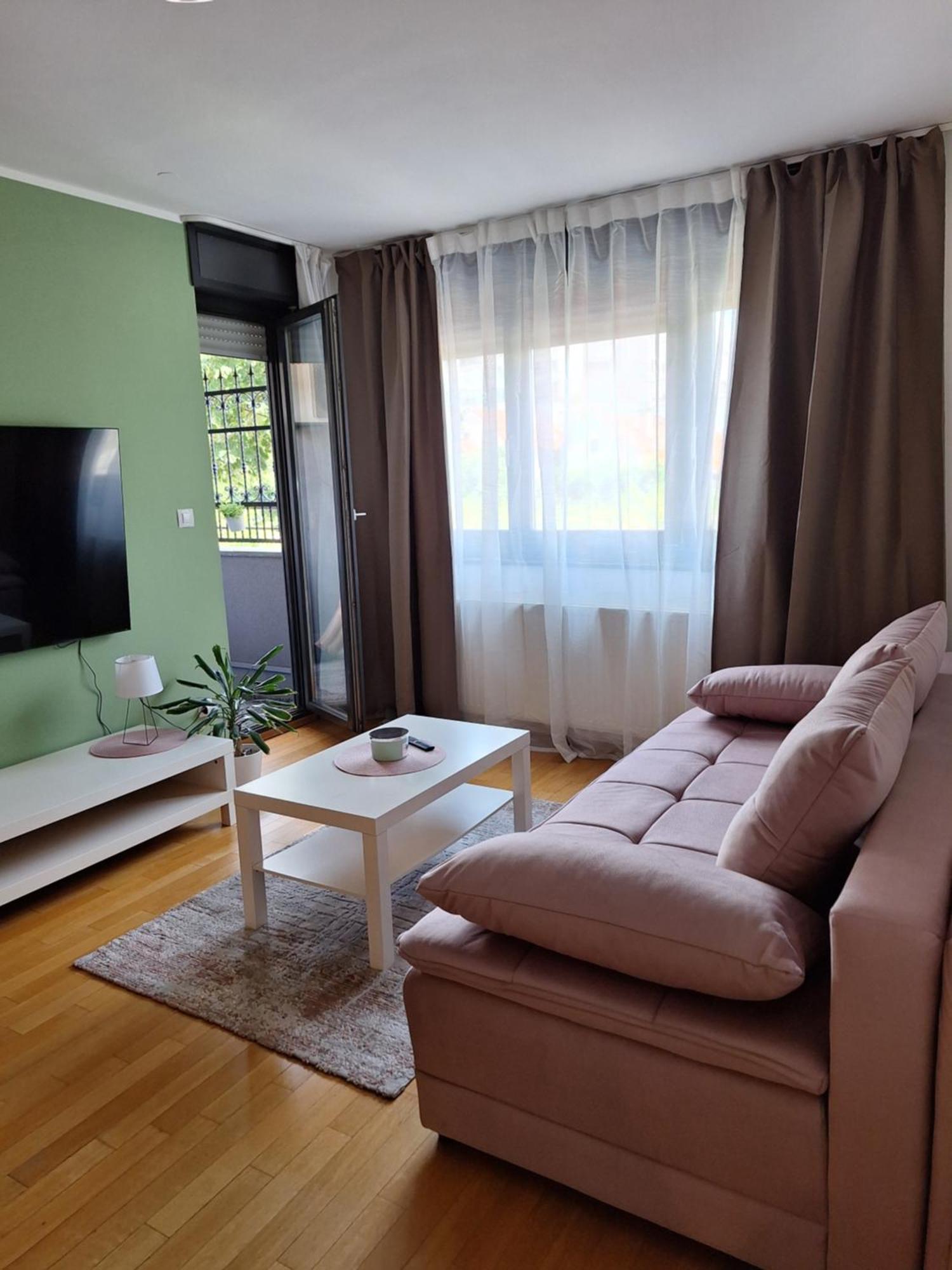 Apartman Lory, Zagreb, Downtown, With Own Parking In The Garage ภายนอก รูปภาพ