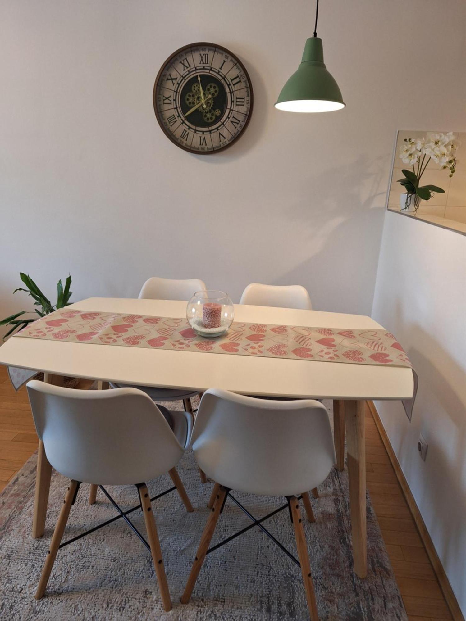 Apartman Lory, Zagreb, Downtown, With Own Parking In The Garage ภายนอก รูปภาพ